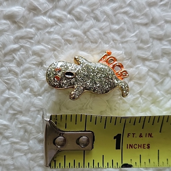 Pin - Picture 3 of 4